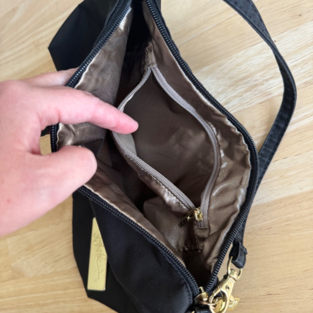 JuJuBe Be Quick Wristlet, Black Chromatics, GUC - Picture 10 of 15